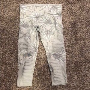 Grey floral print PINK brand leggings